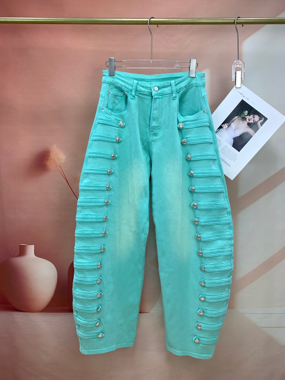 24567_MINT
