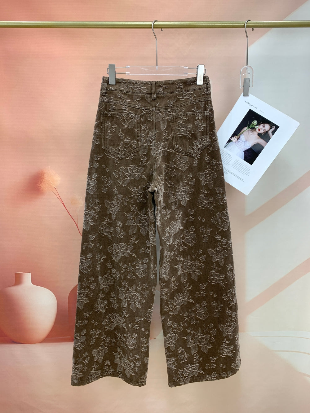 25040_BROWN