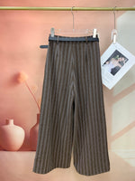 24677_BROWN