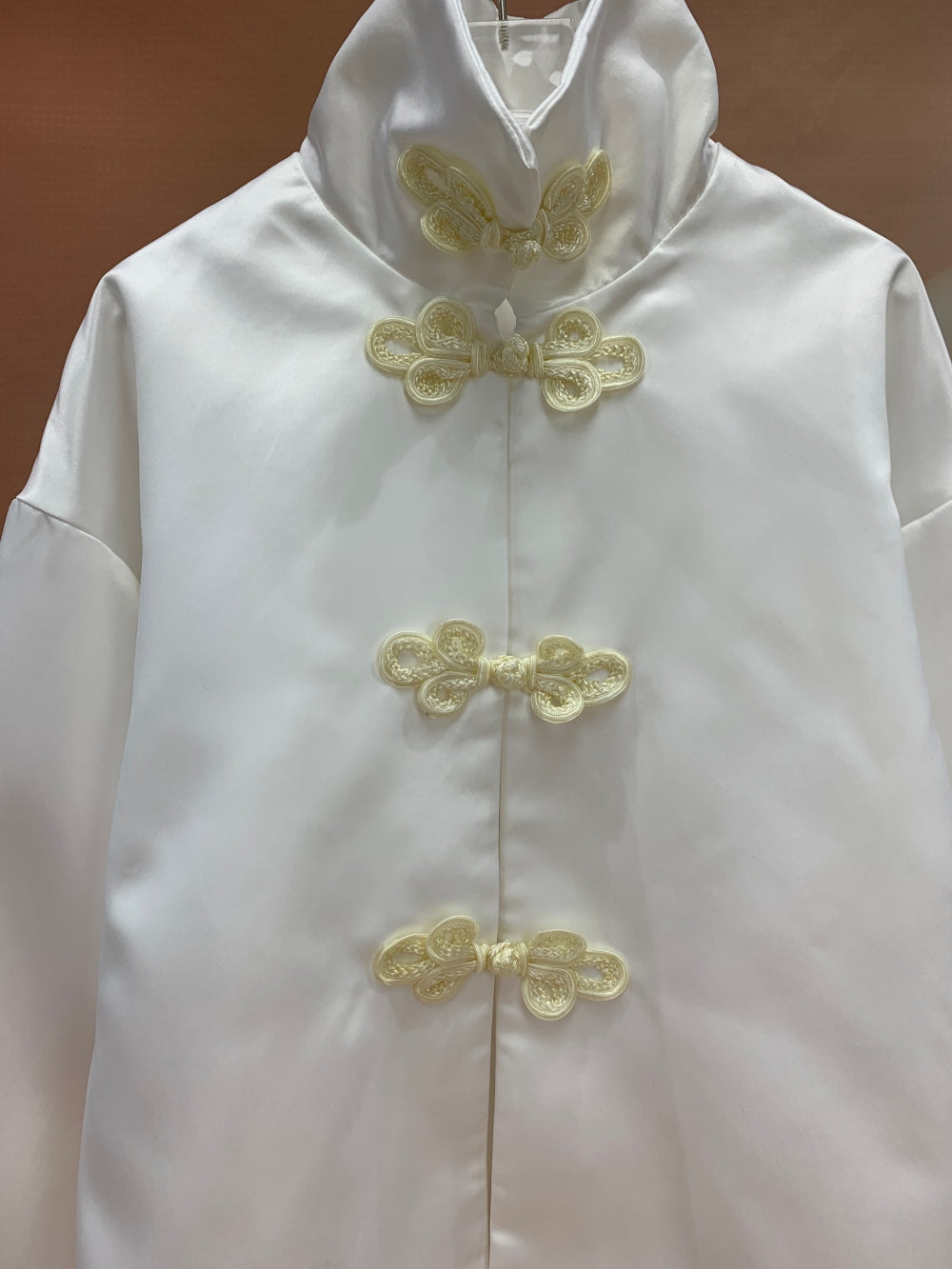 24943_WHITE