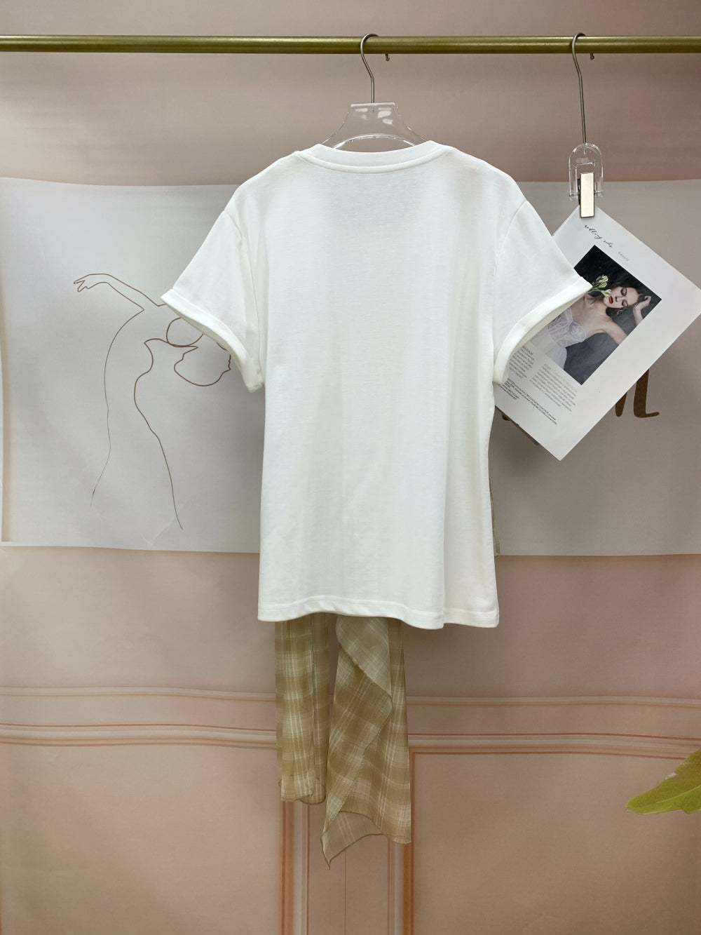 24204_WHITE