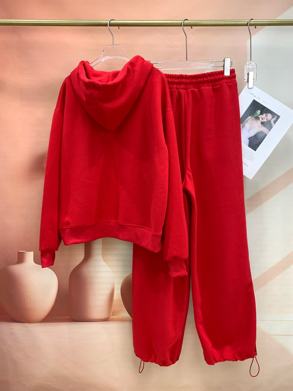 24818_RED