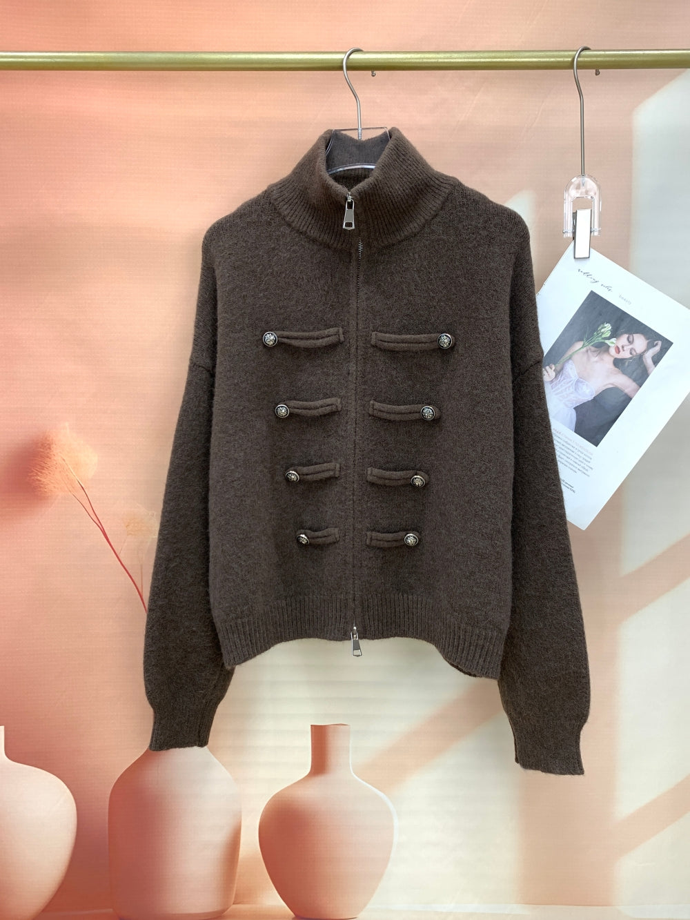 24850_BROWN