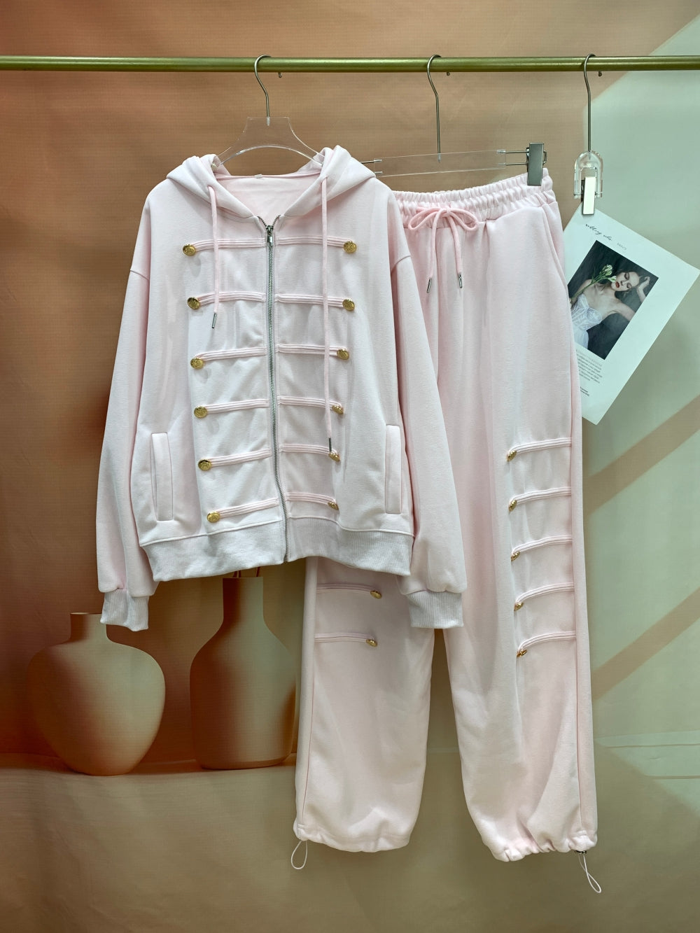 24818_PINK