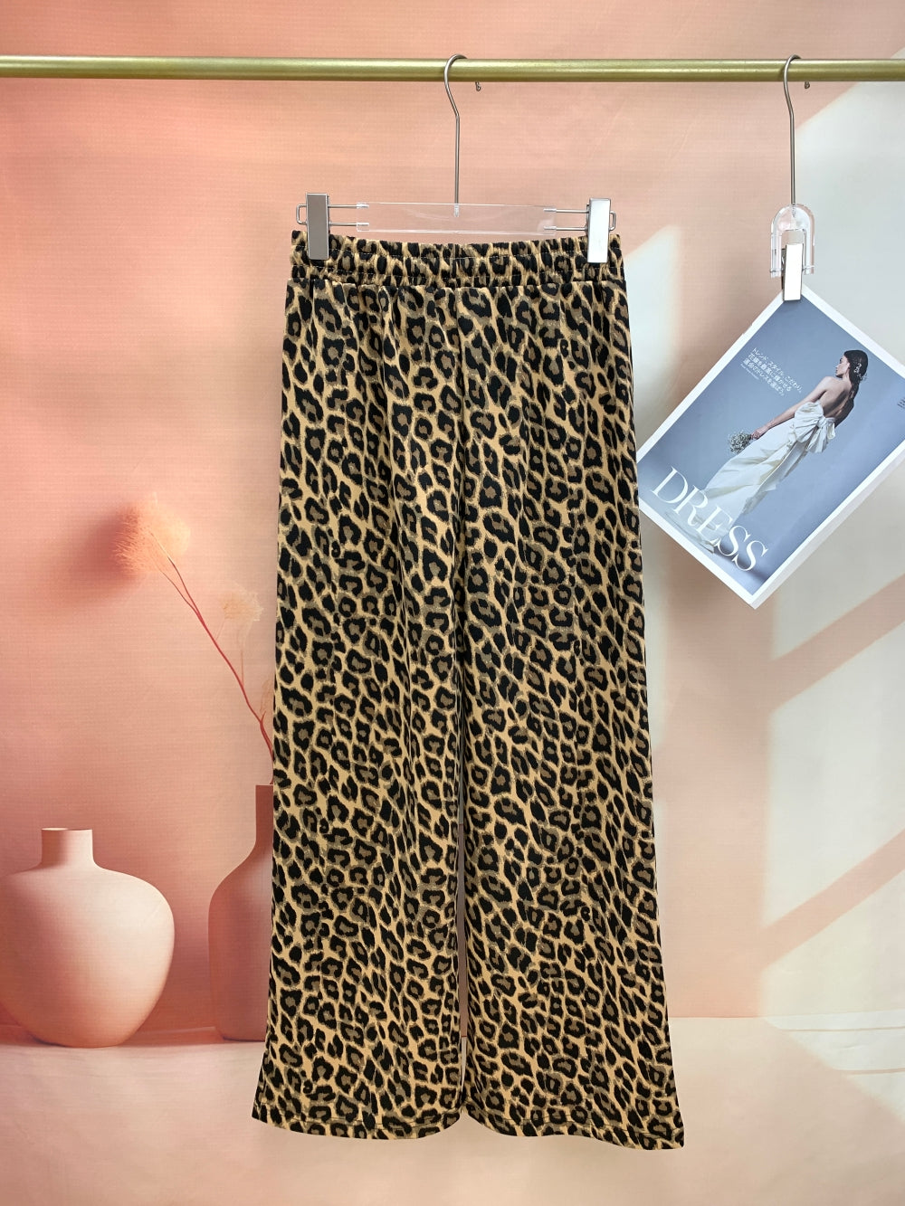 24896_BROWN