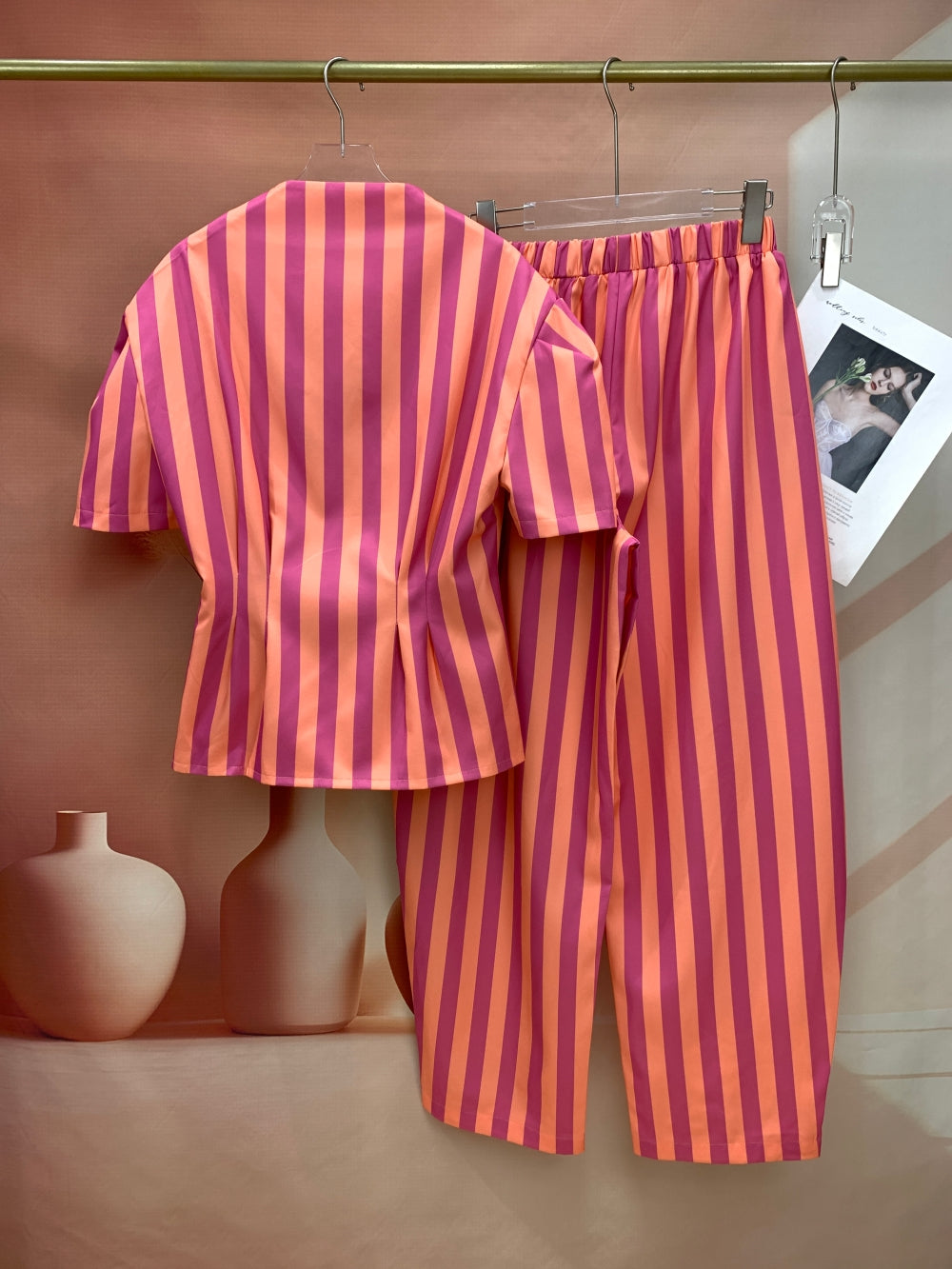 24735_PINK