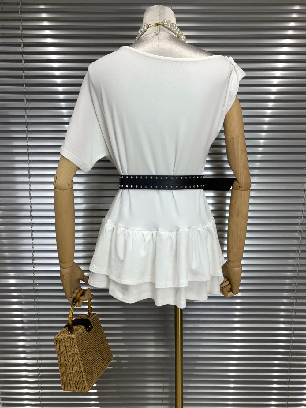 20608_WHITE
