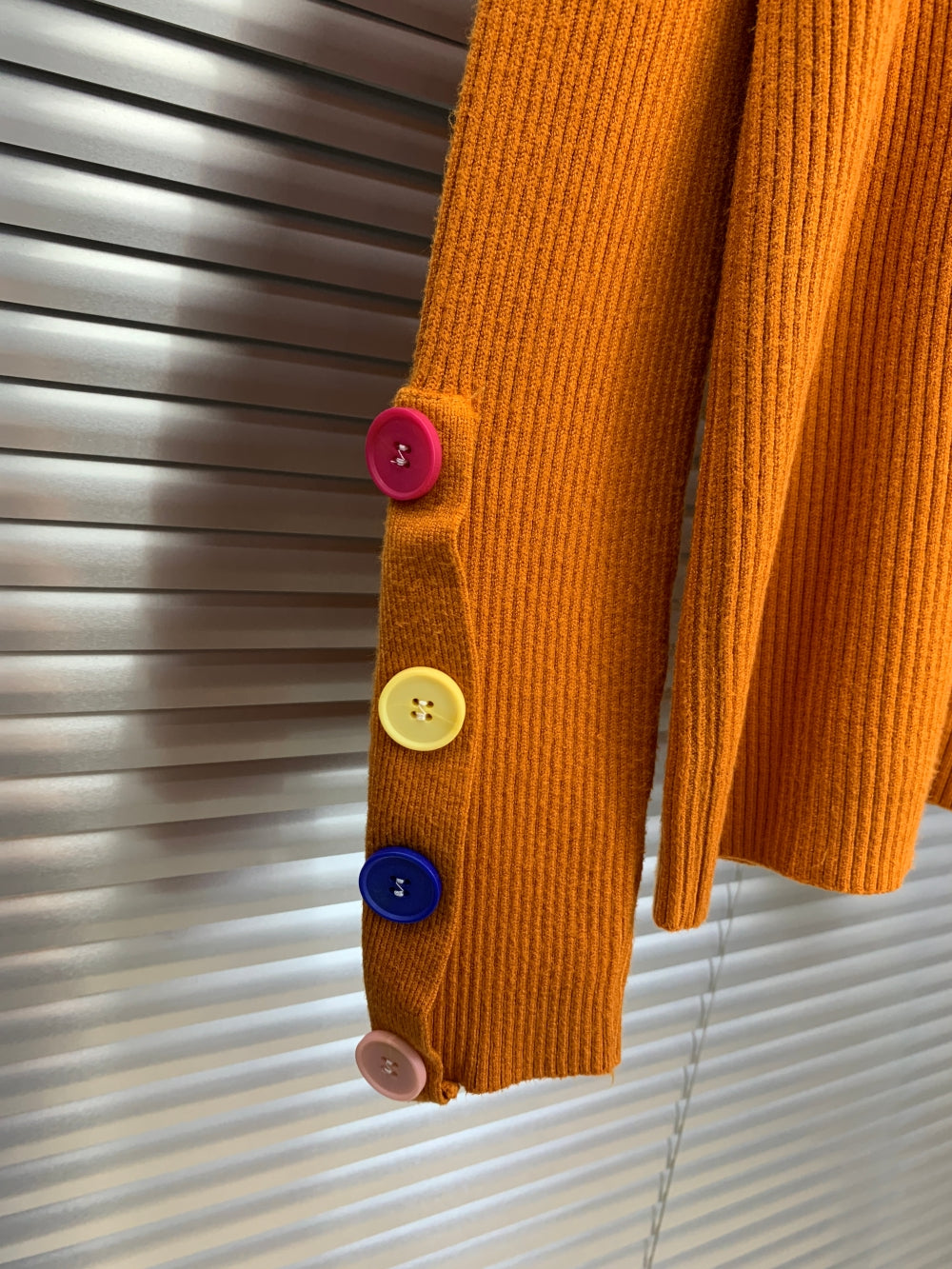 22158_ORANGE