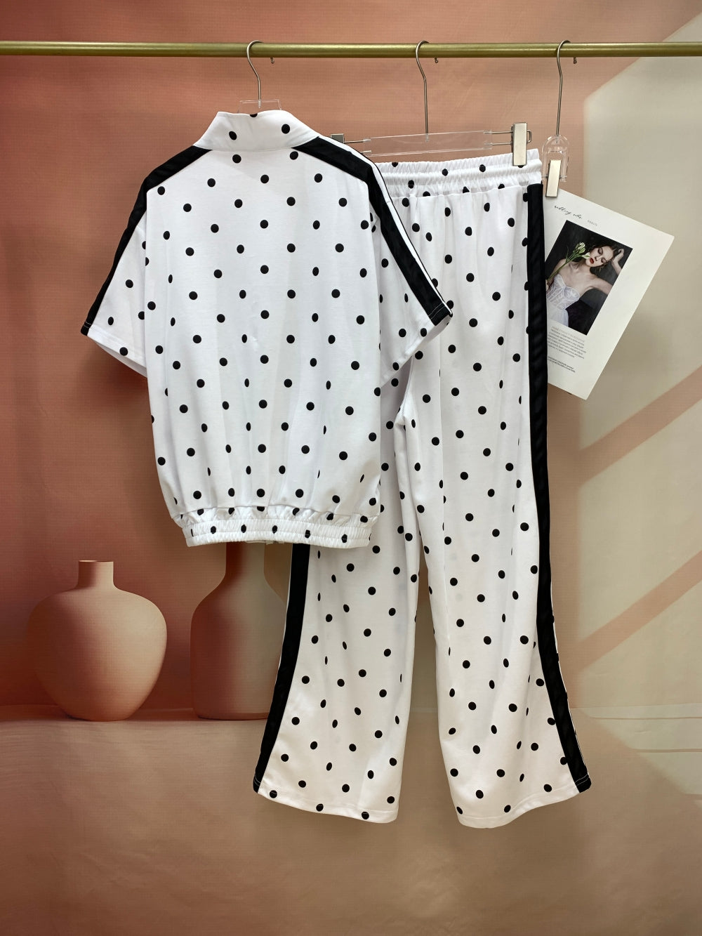 24684_WHITE
