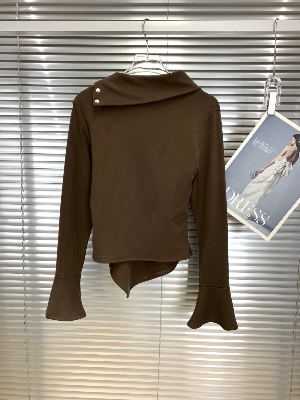 22585_BROWN