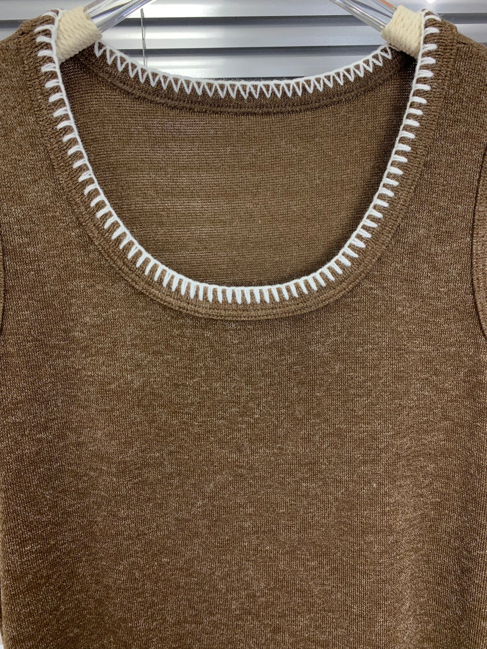 21338_BROWN