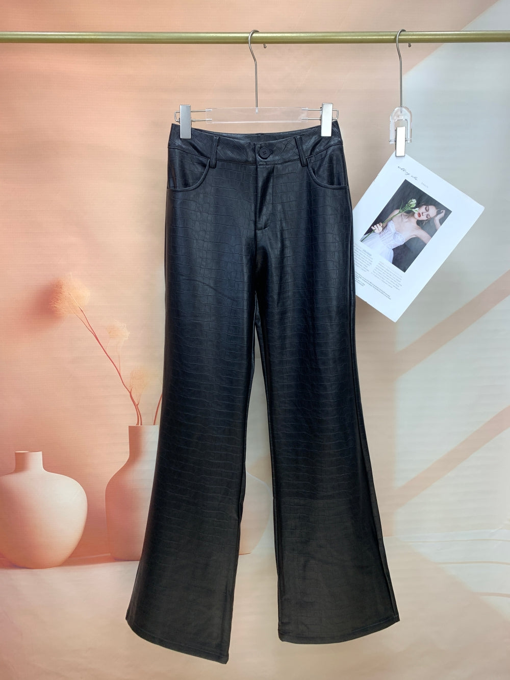 25232_BLACK