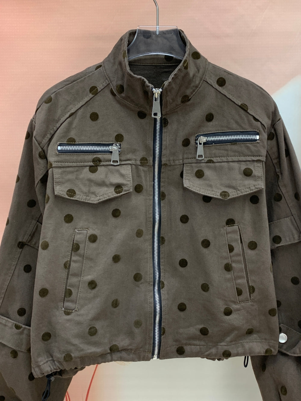 24933_BROWN