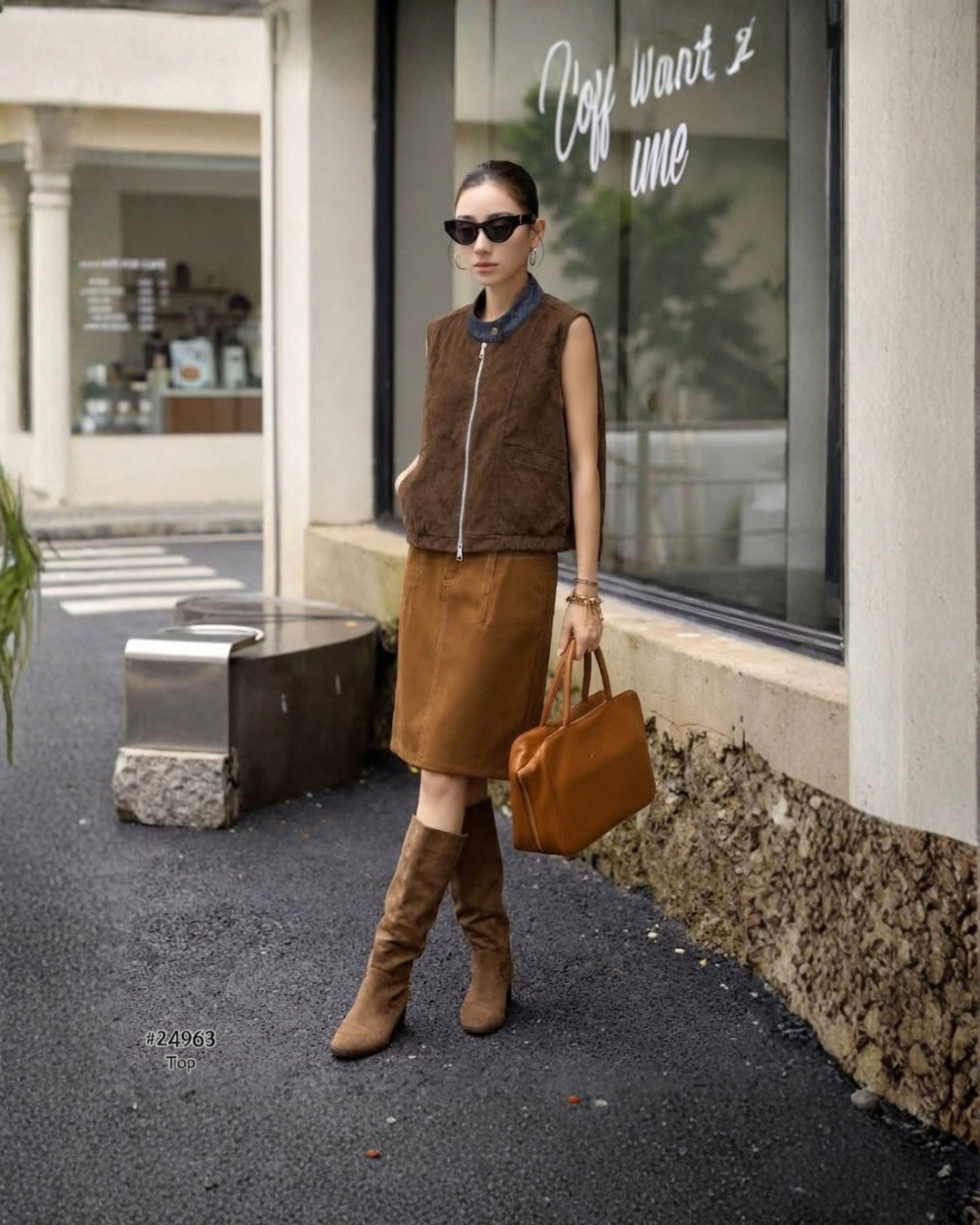 24963 Contrast Collar Faux Suede Zip Vest