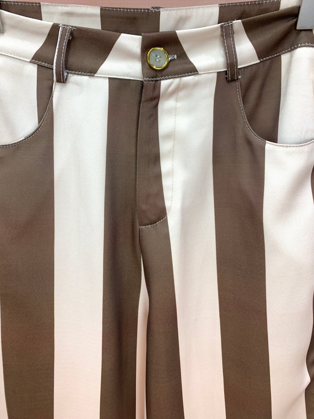 24521_BROWN
