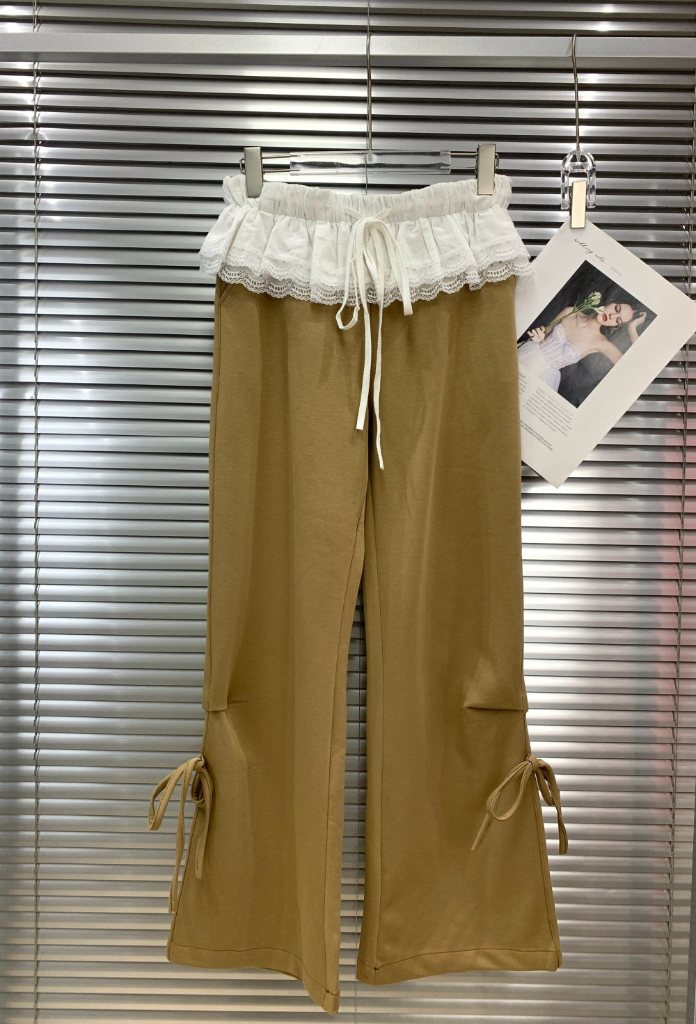 23548_BROWN