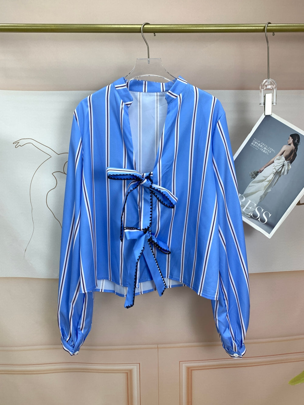 22885_BLUE