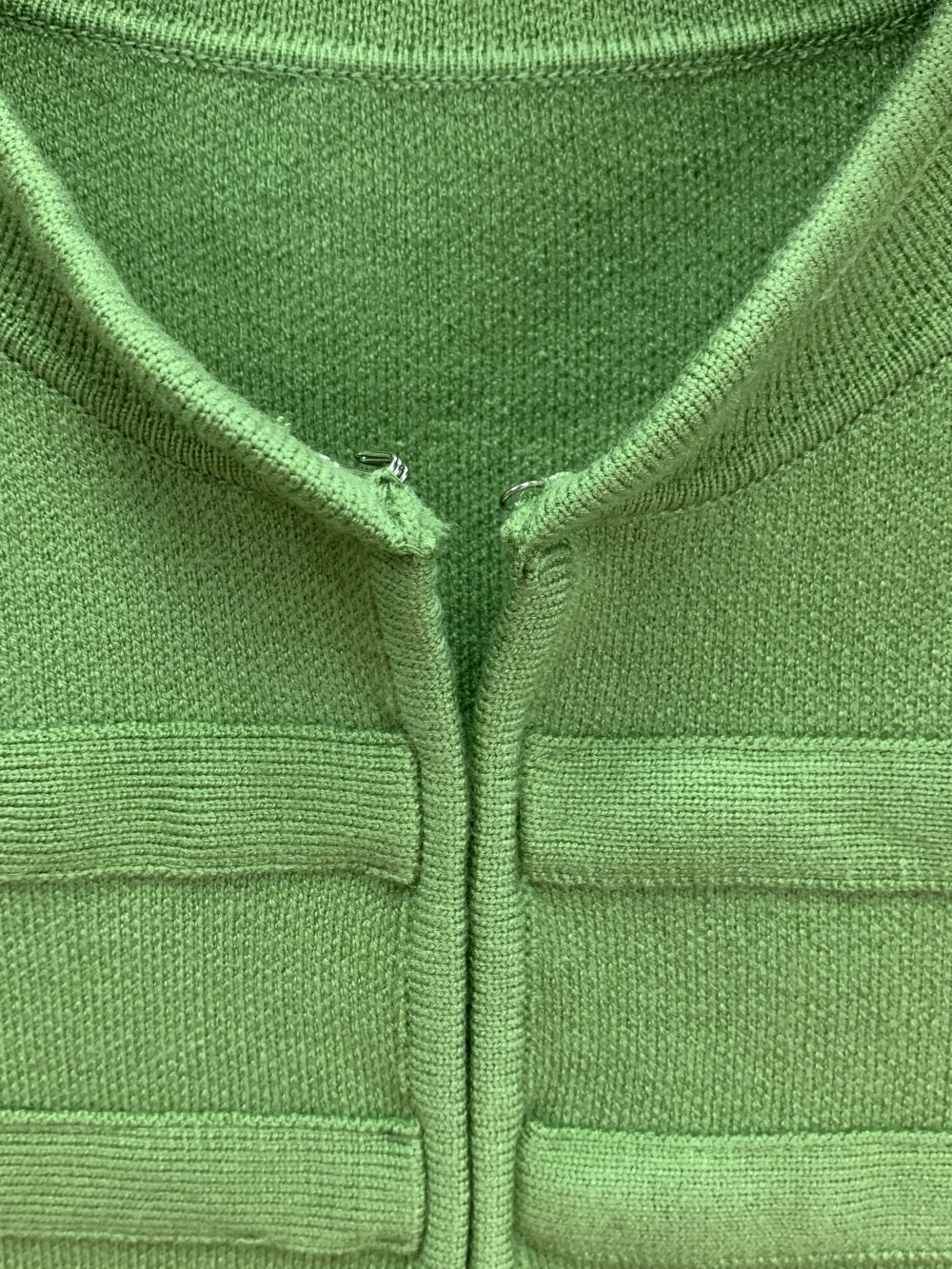 24306_GREEN