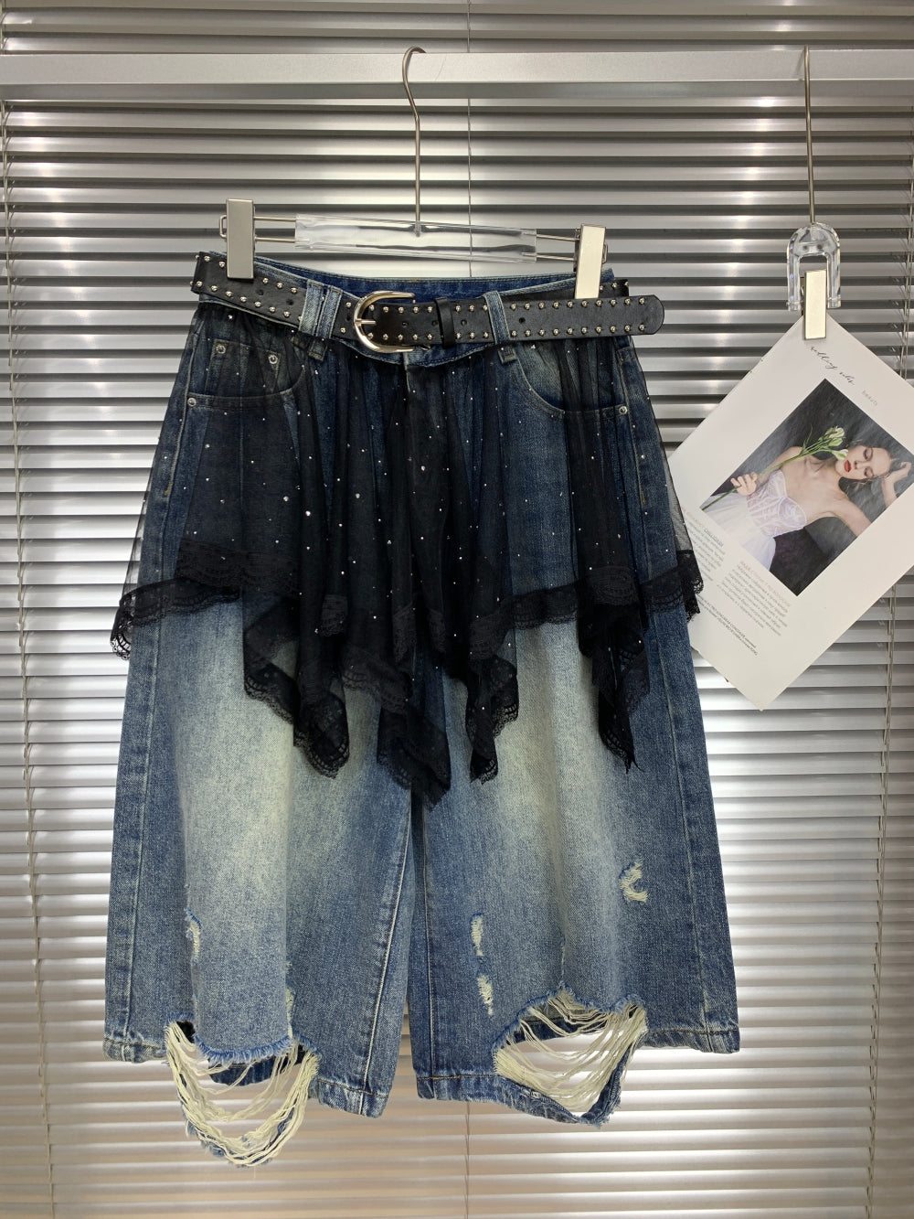 23348_BLACK