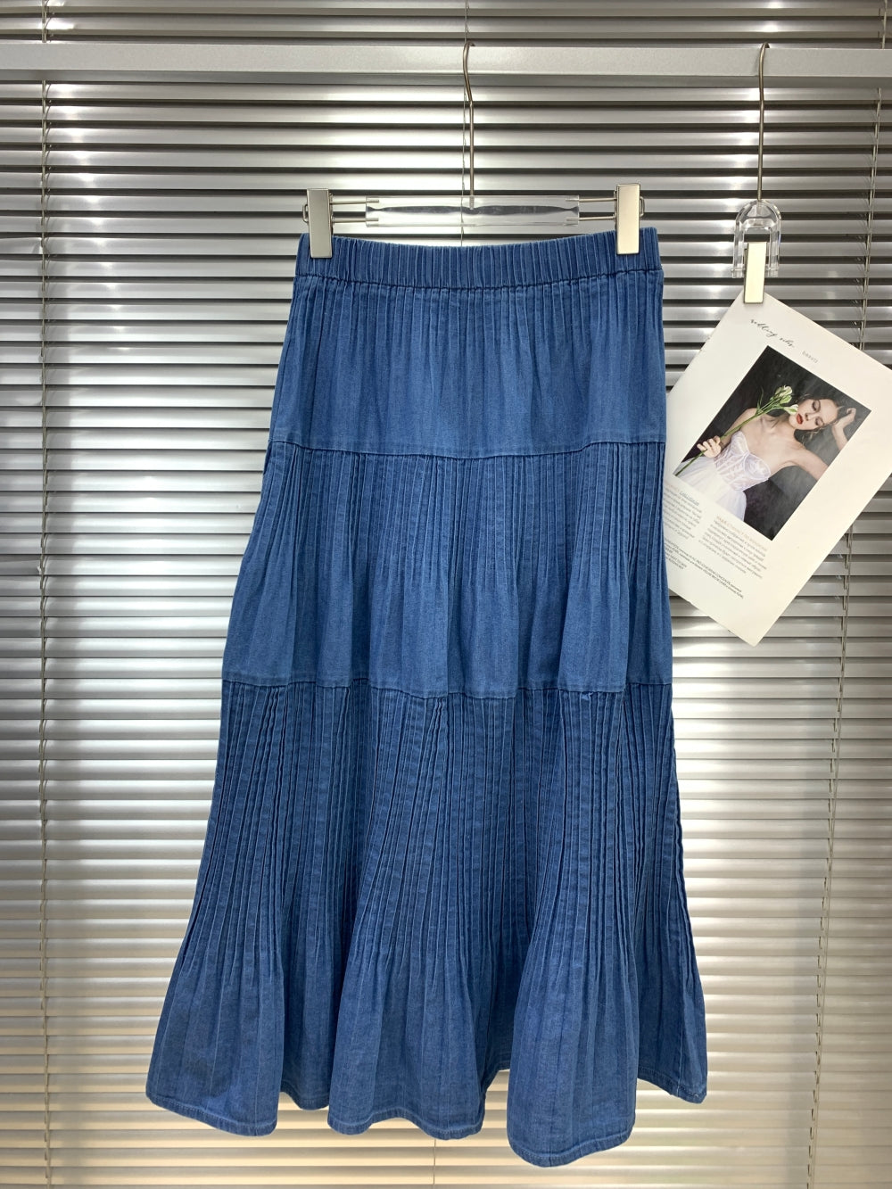 23748_BLUE