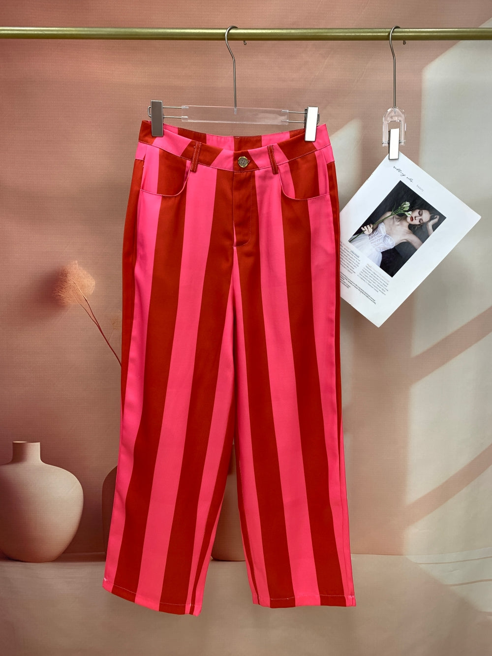 24521_RED