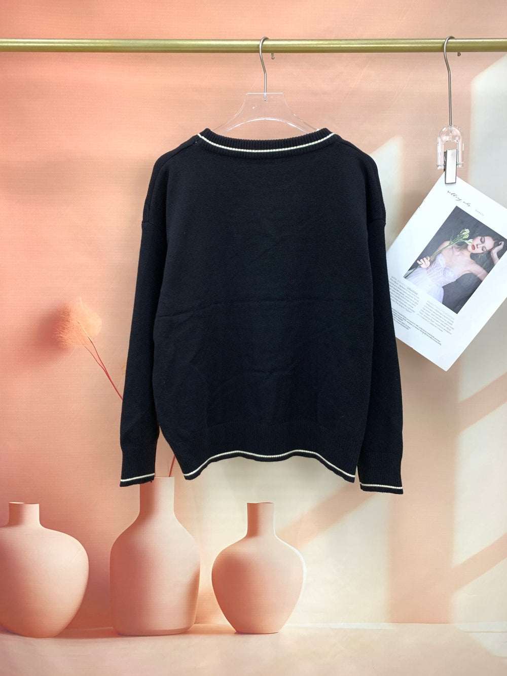 24886_BLACK