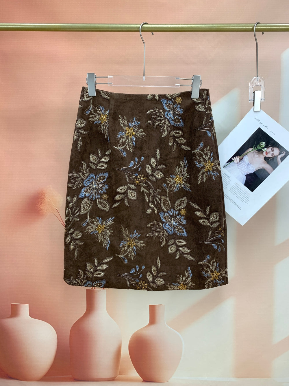 25074_BROWN