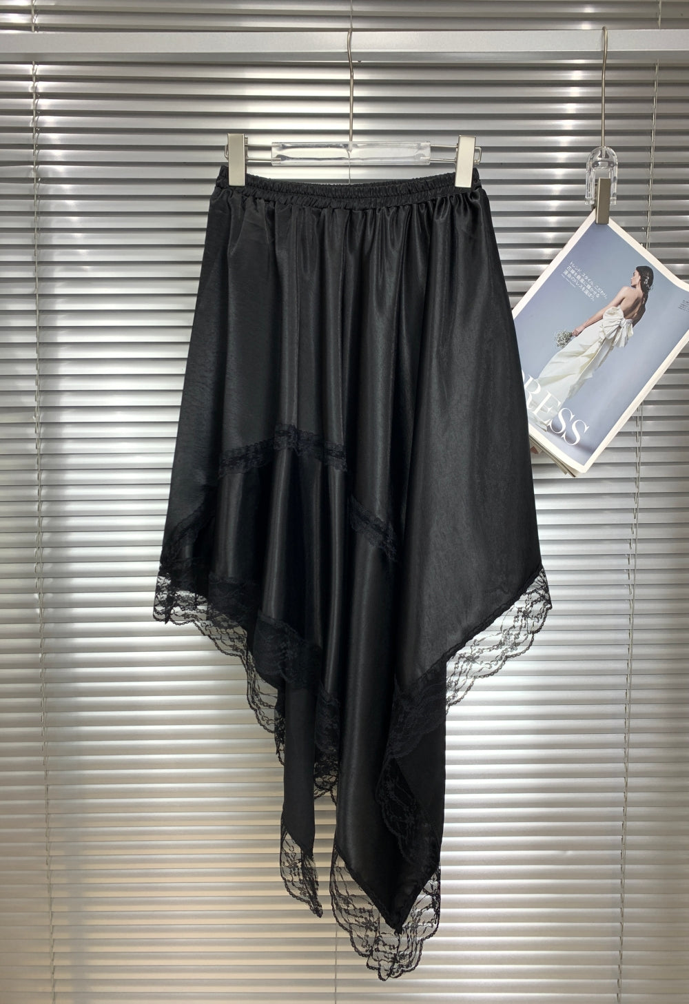 23294_BLACK