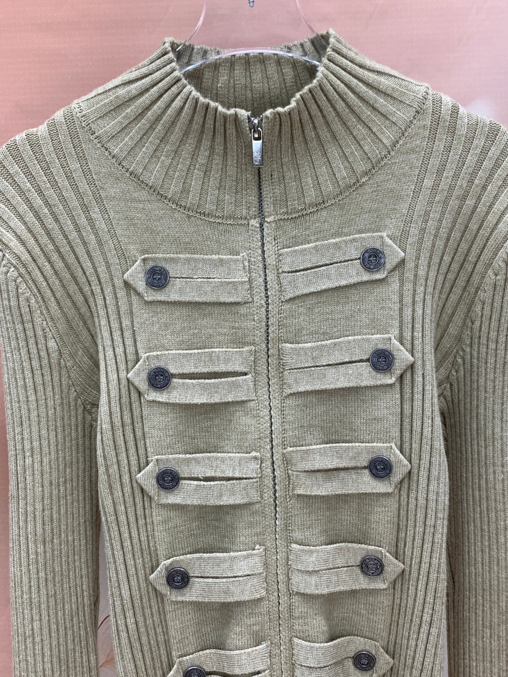 24995_BEIGE