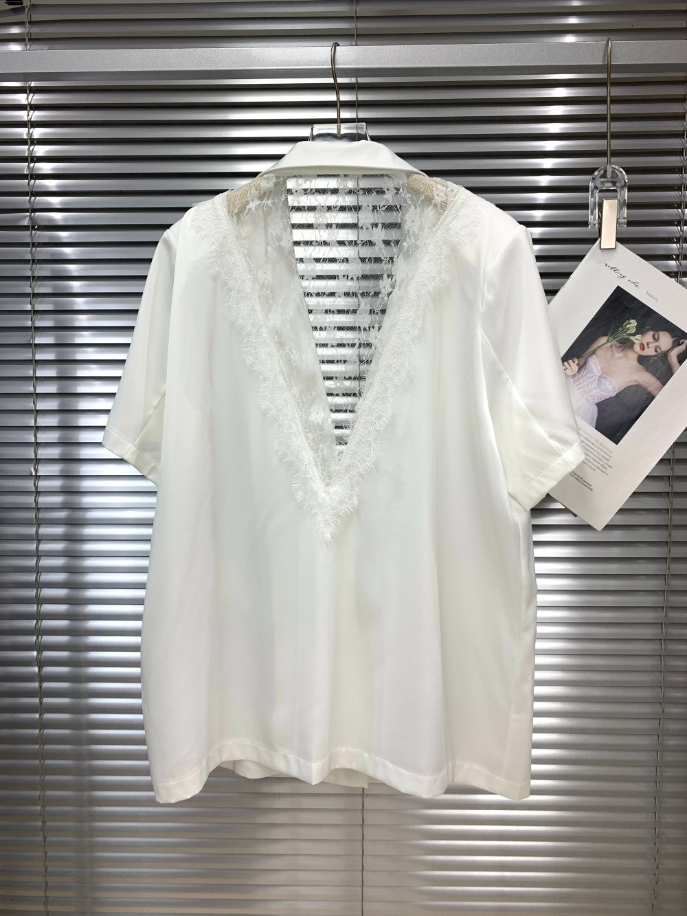23992_WHITE