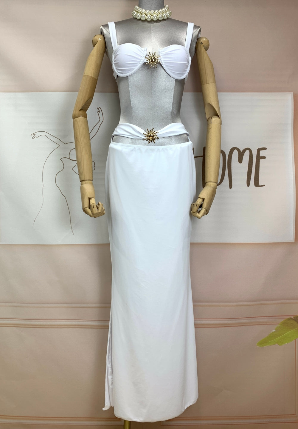 23017_WHITE