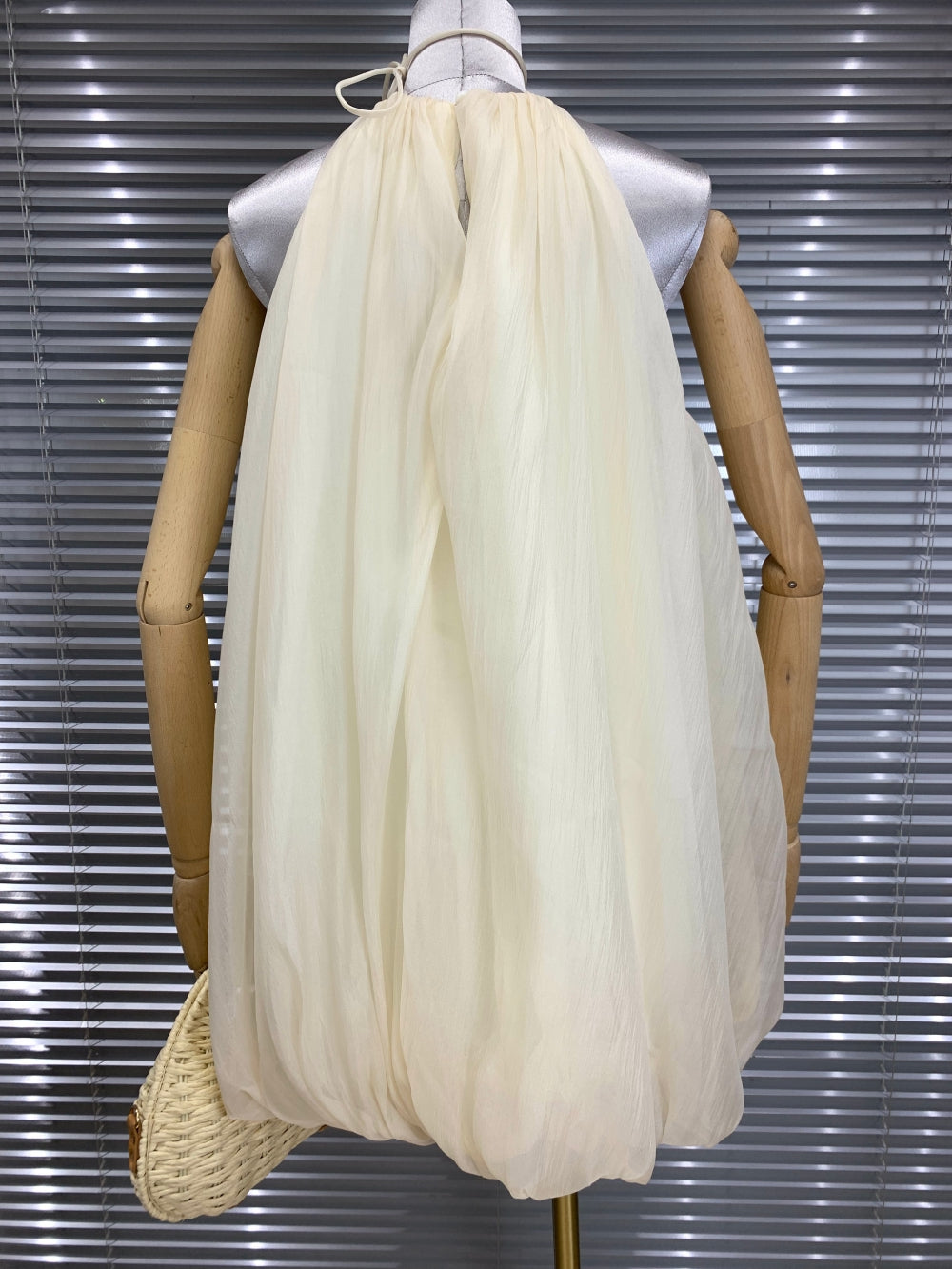 20726_BEIGE