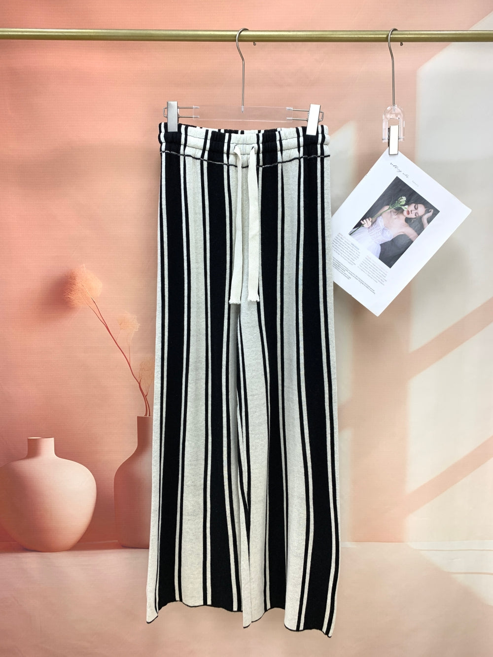 24964_BLACK