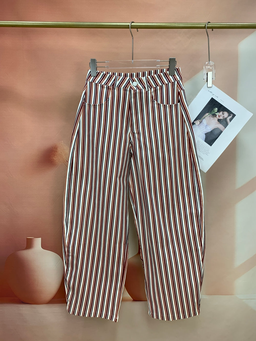 24873_BROWN