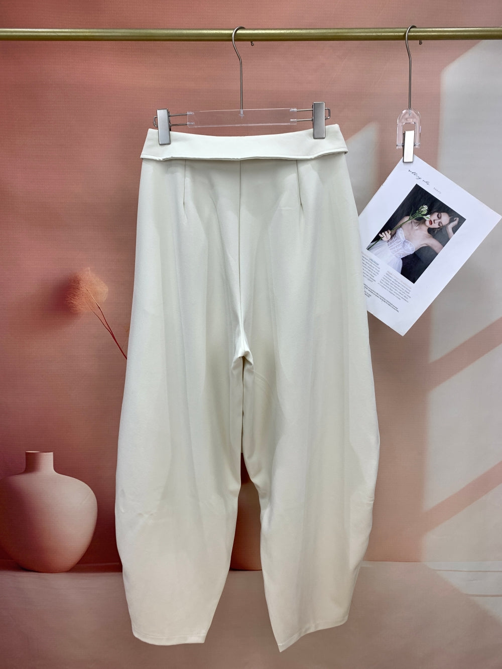 24587_BEIGE