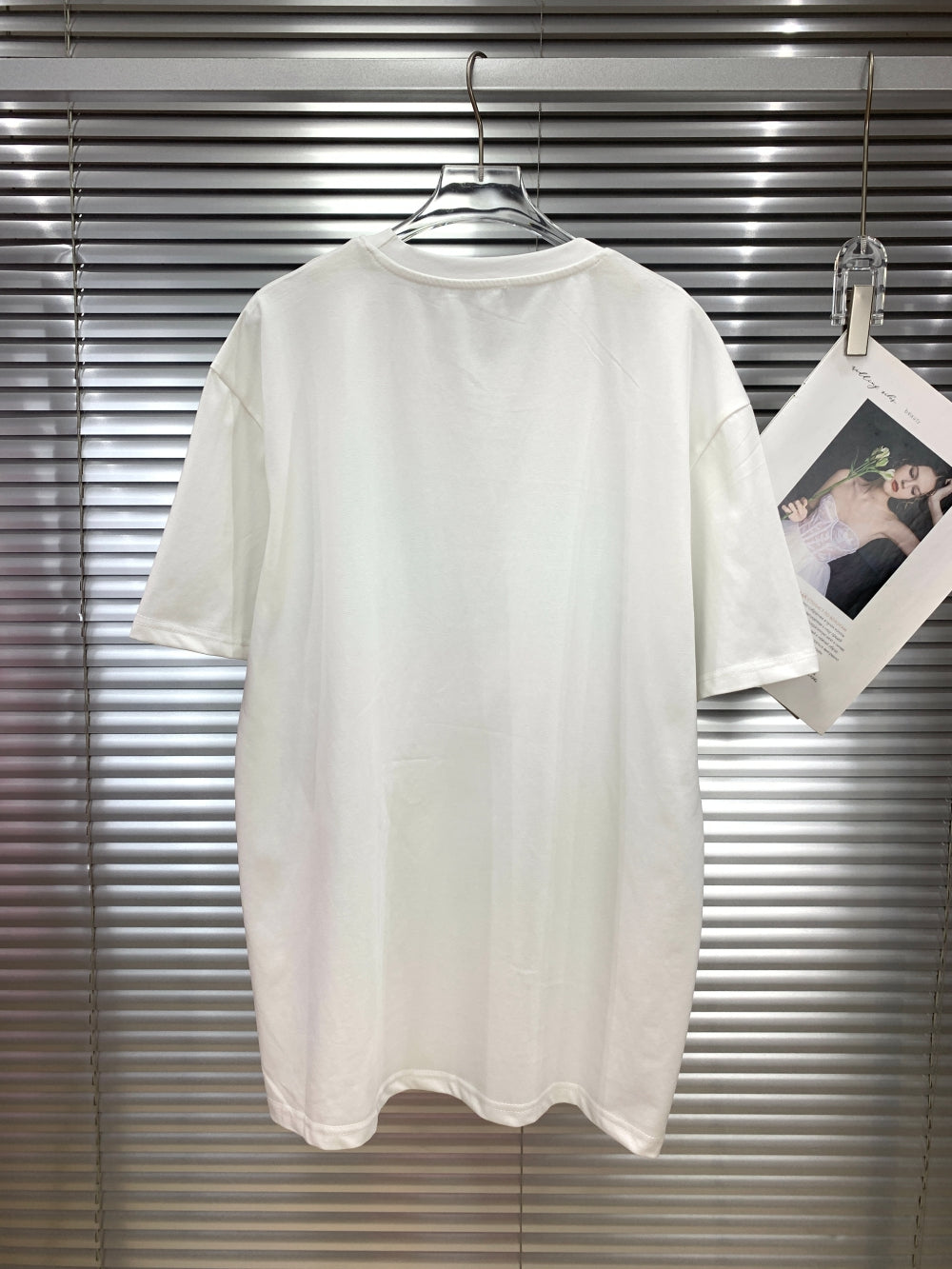 24157_WHITE