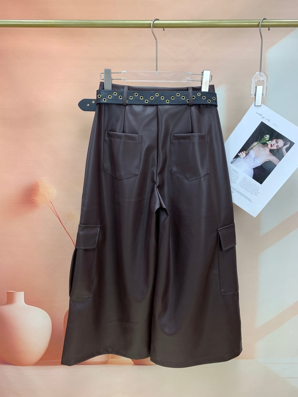 25157_BROWN