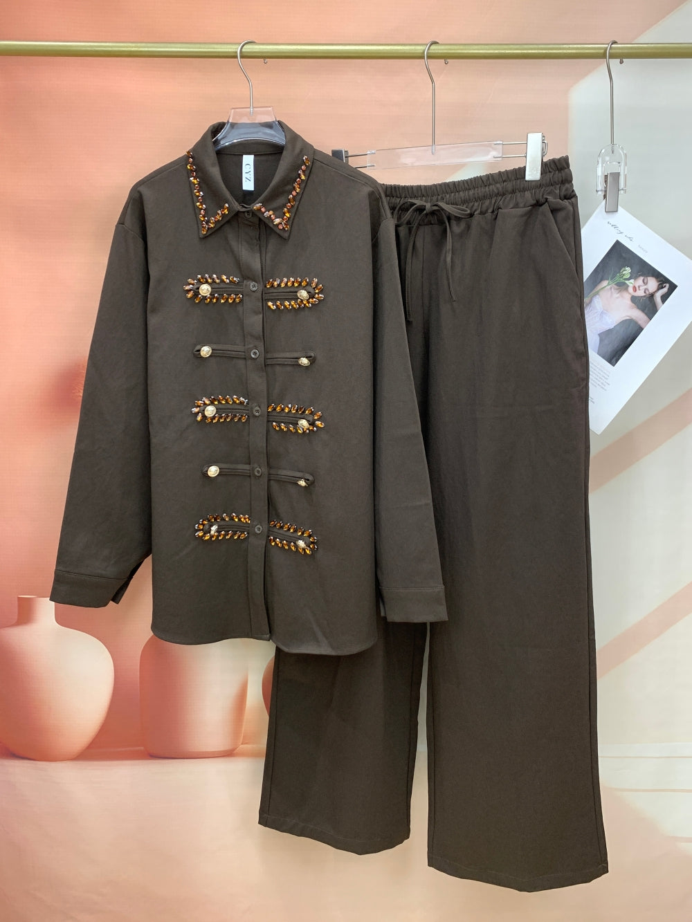 24855_BROWN