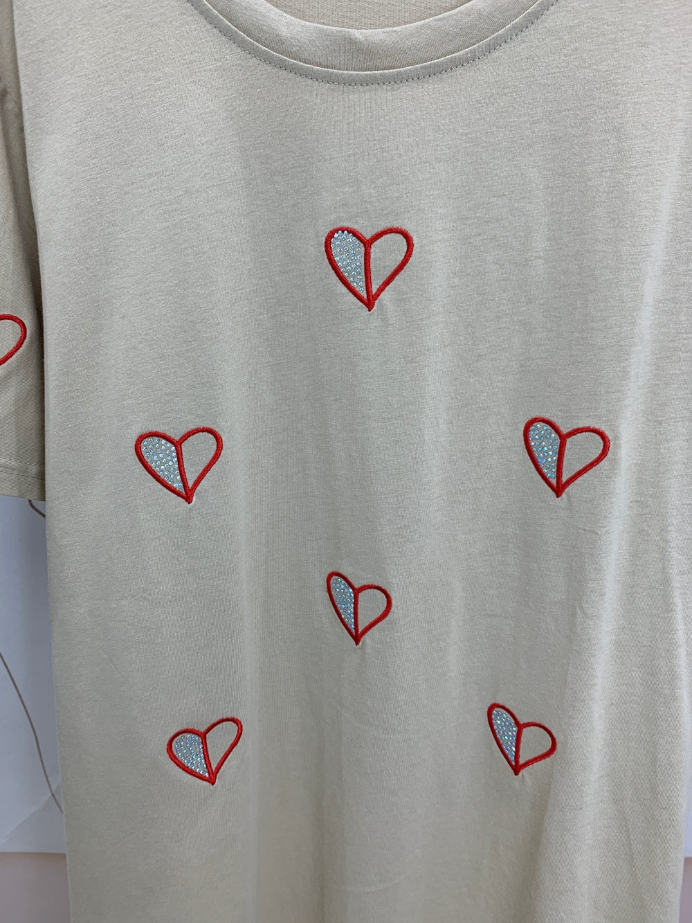 22775_BEIGE