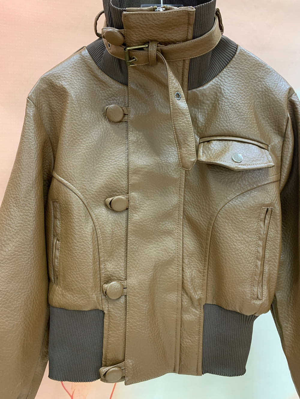 25136_BROWN