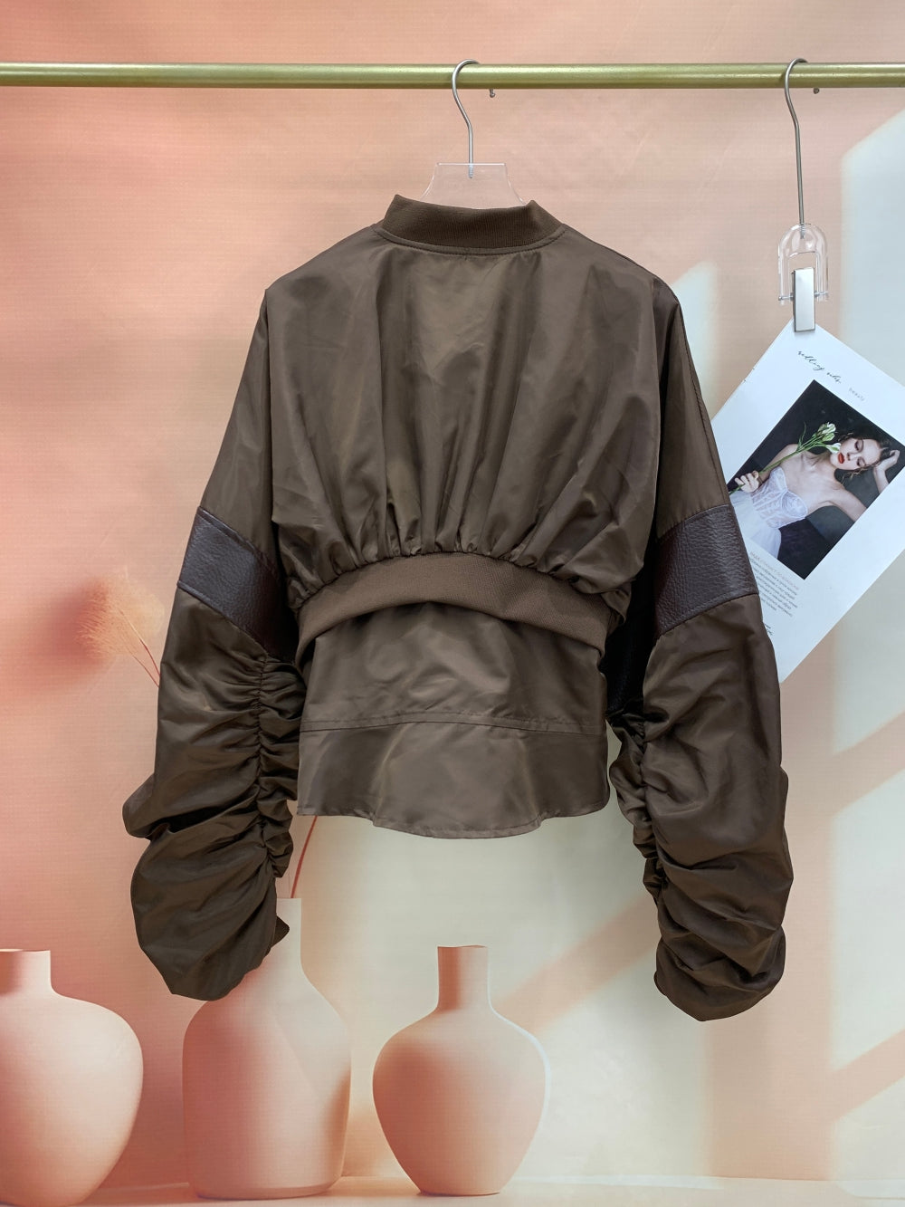25096_BROWN