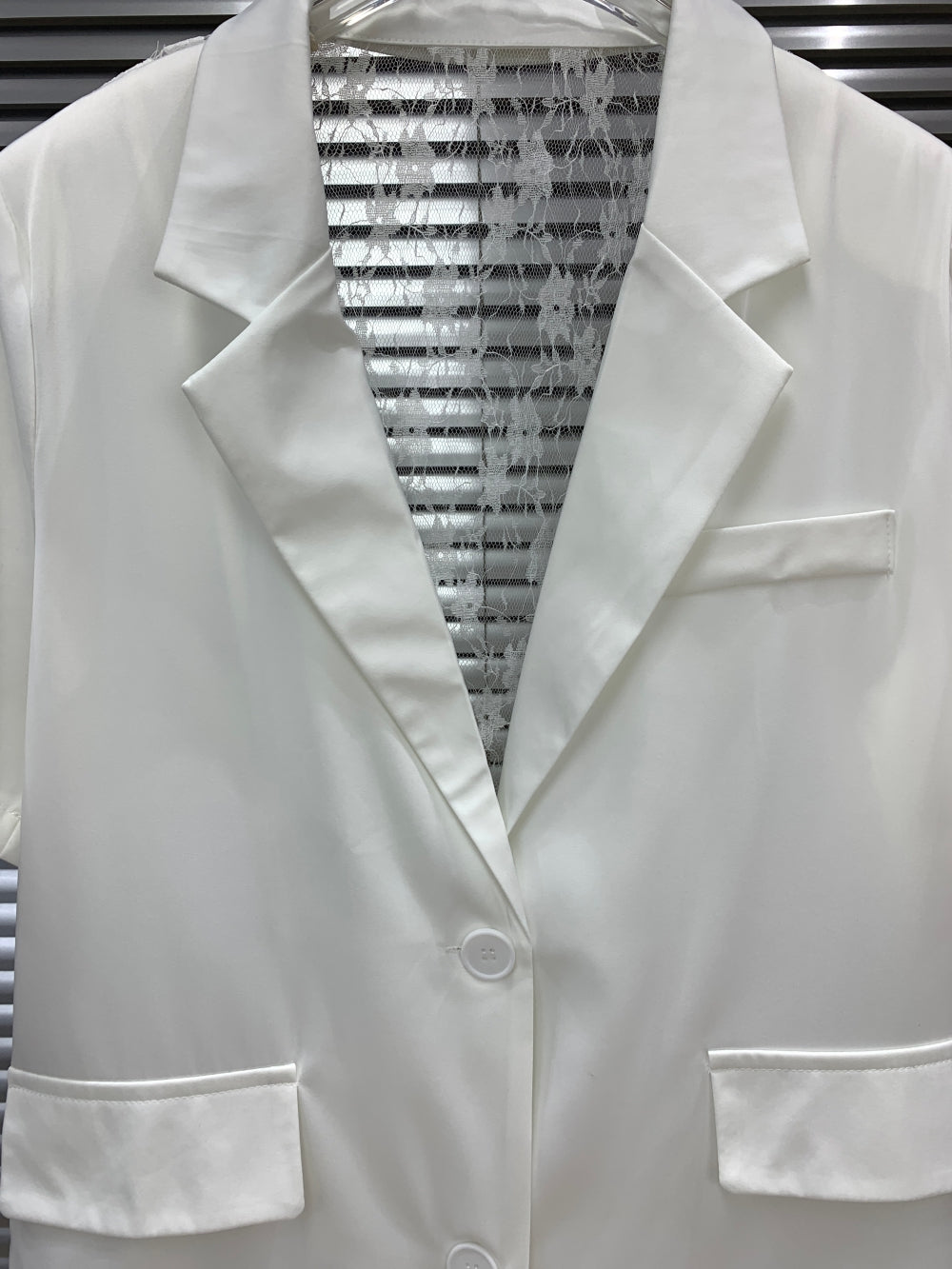 23992_WHITE