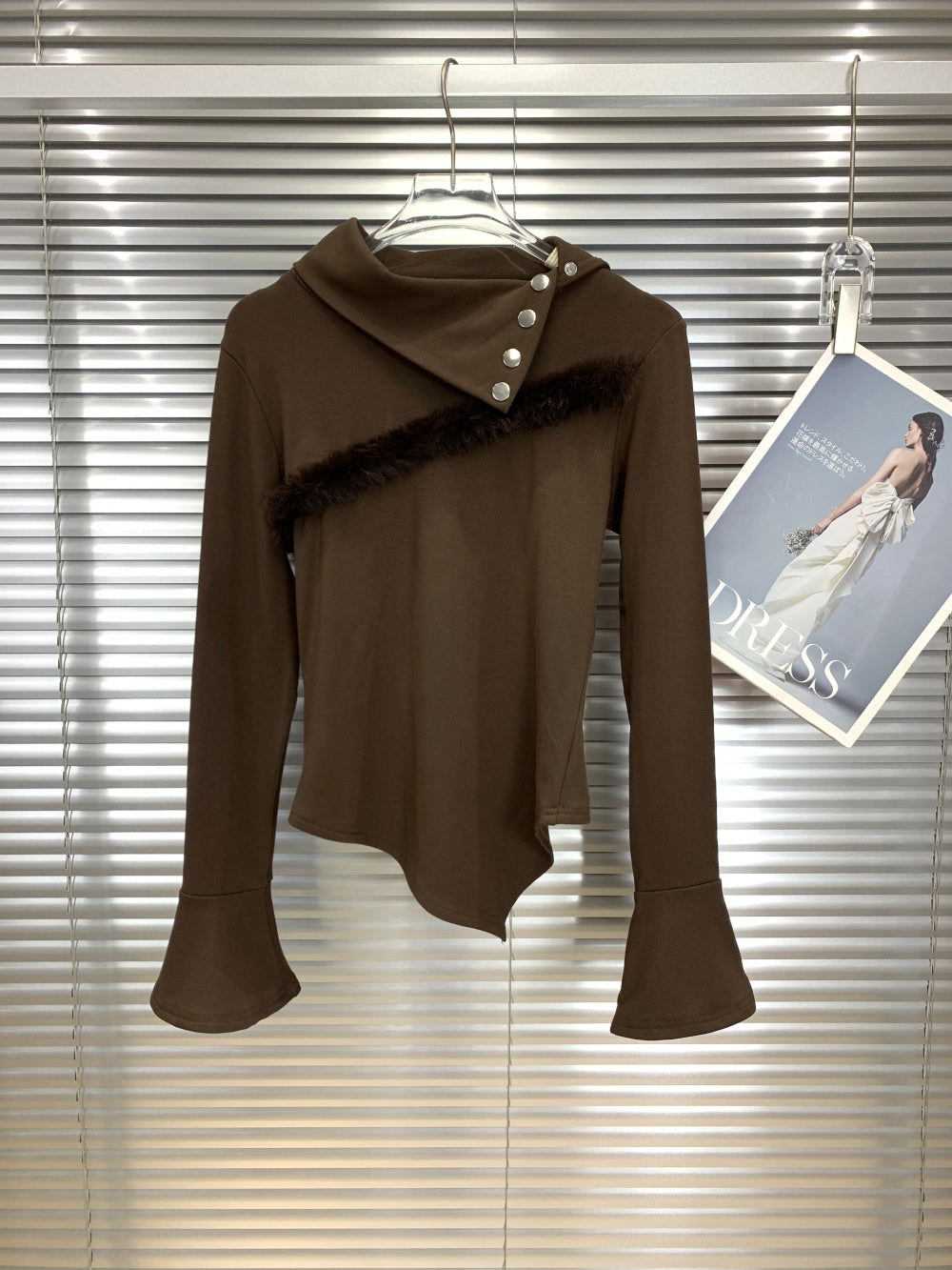 22585_BROWN