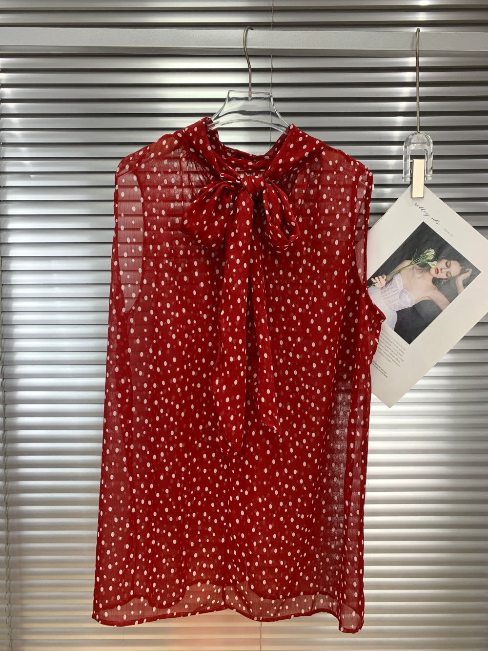 24044_RED