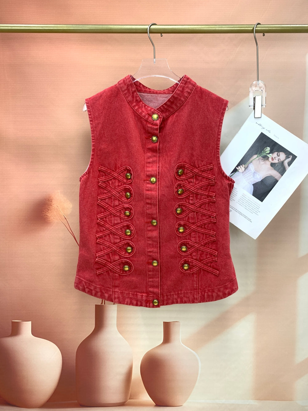 24821_RED