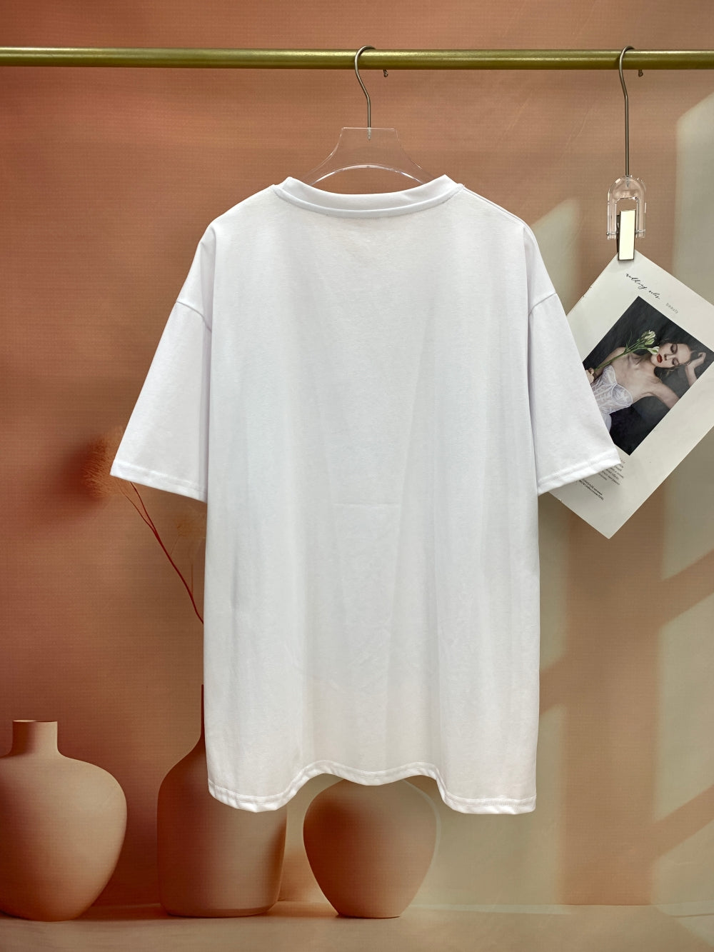 24703_WHITE