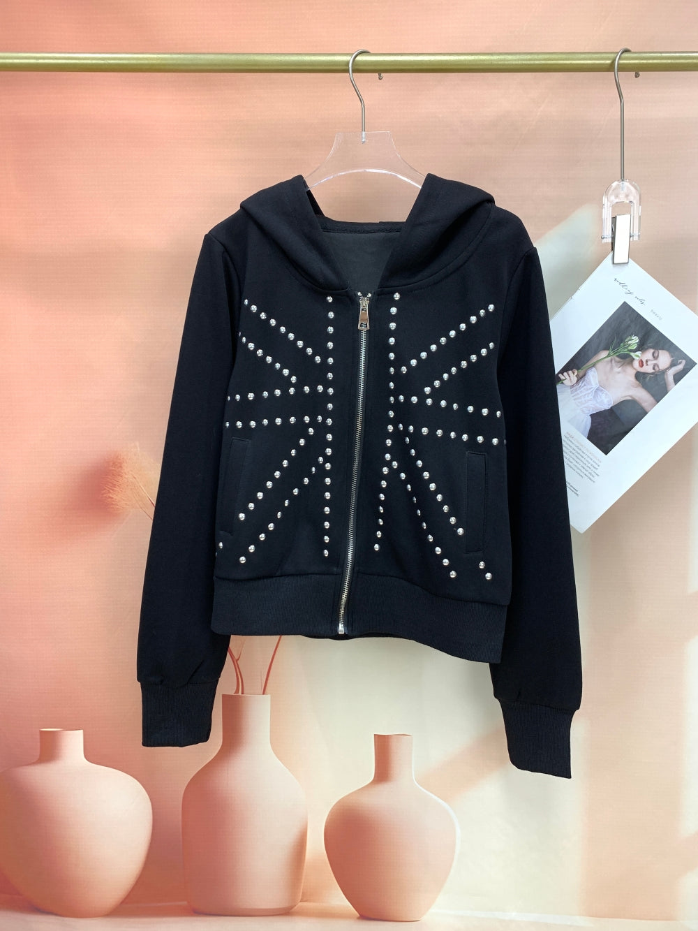 24950_BLACK
