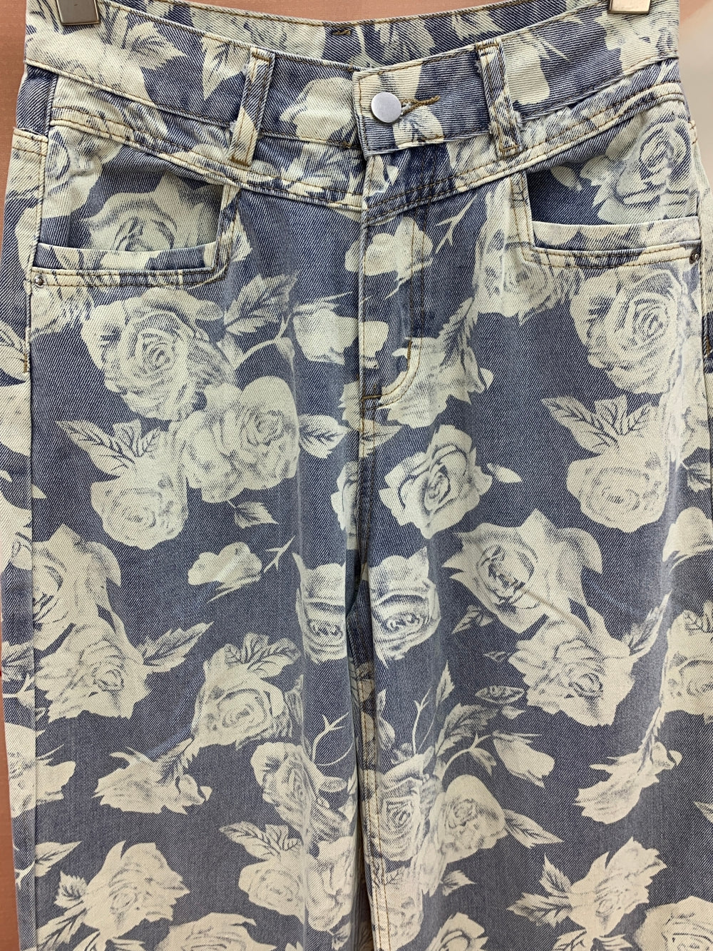 24937_BLACK