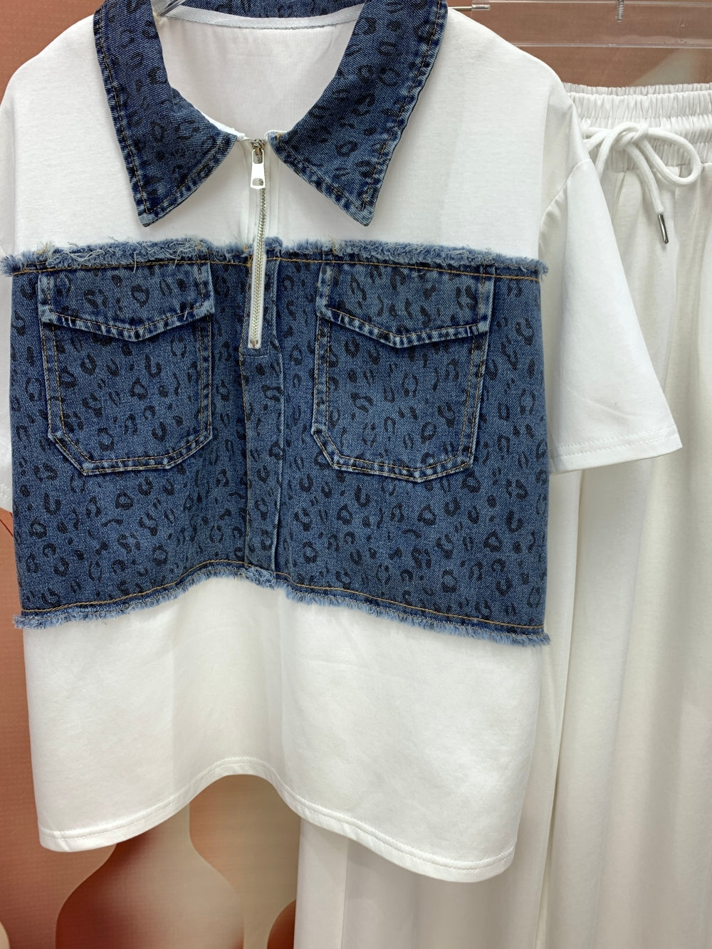 24563_WHITE