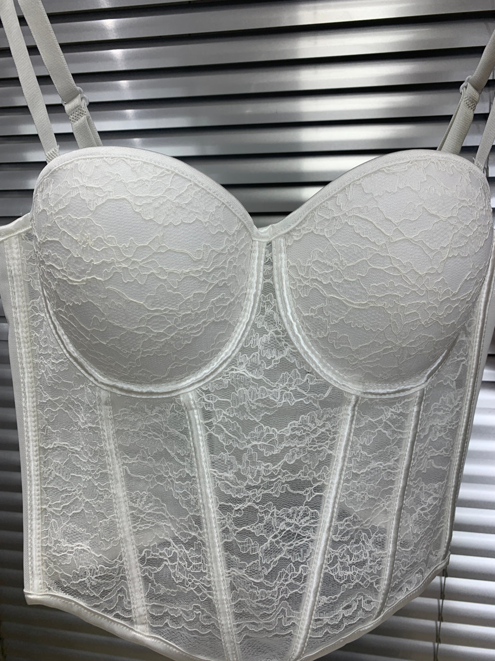 23001_WHITE